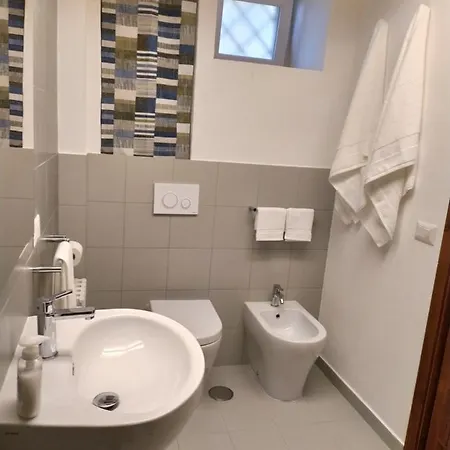 Casa Donna Aiuola アパート