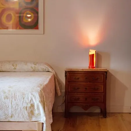 Casa Donna Aiuola アパート