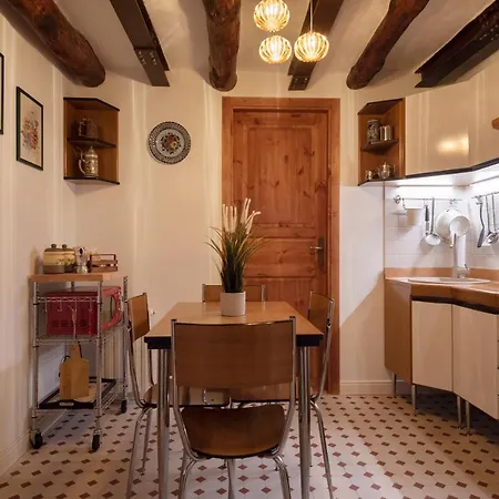 Casa Donna Aiuola アパート