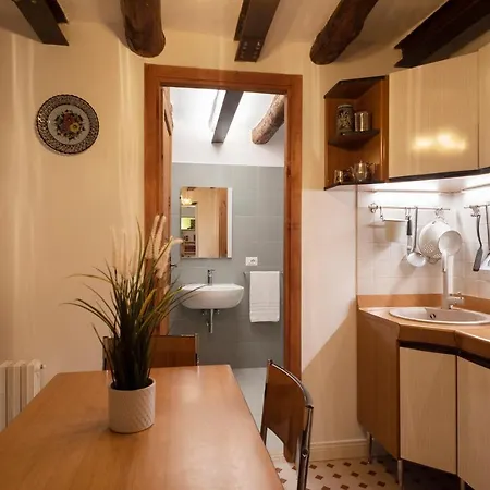 Casa Donna Aiuola ナポリ