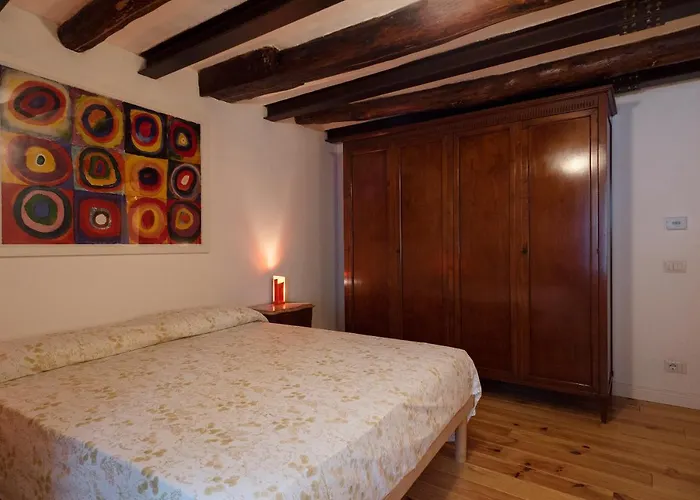 Casa Donna Aiuola شقة