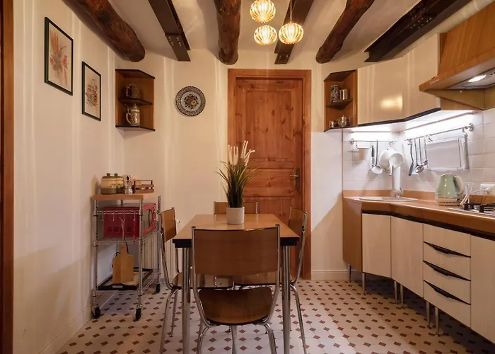 Casa Donna Aiuola شقة