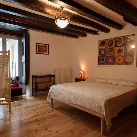 Lägenhet Casa Donna Aiuola *